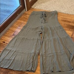 Loveriche Women's boutique Olive Wide-Leg Pants ankle length size S
